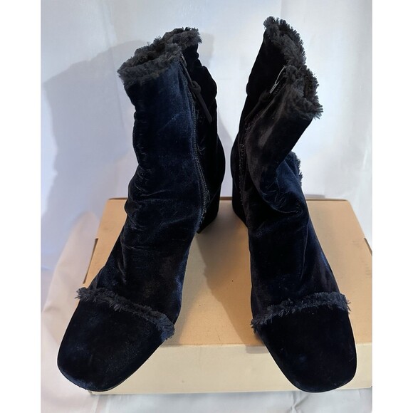 Women’s Boho Stuart Weitzman Blue Velvet 2” Block Heel Chelsea Boots Zip Up Sz 7 - Picture 4 of 8